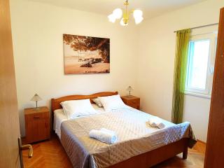 Apartment Bile - close to the beach, shops, airport - Kaštela - 3