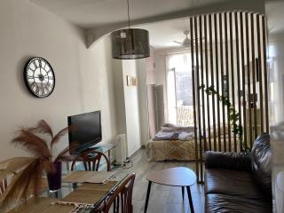 STUDIO ÉQUIPÉ A 50 MÈTRE DE LA GARE ET 10 MN DES PLAGE - Sète - 1
