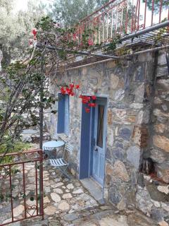 Δωμάτια Κόκκινος Πύργος - Plomari - 0
