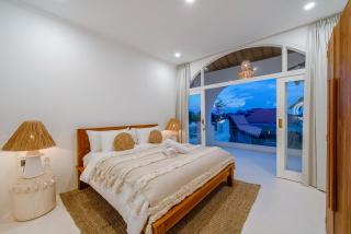 Villa MYKONIAN - NEW Modern Concept & Luxury 3BR - Central Canggu Beach - Canggu - 1