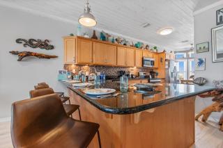 Dottie's Sandbar - Navarre - 2