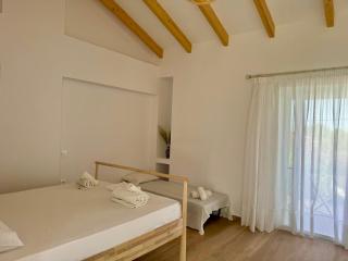 NikLuDin suites & studios - Laganas - 3