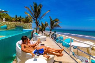 DCO Suites Lounge & Spa - 4