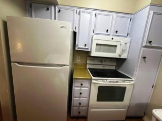 Las Sombras #302 Stylish condo, Pool, close to Airport, NE Hosp, Fort SH, Randall AFB - San Antonio - 9