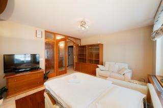 Central Charm Haven - 1