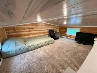 Beautiful Tiny Home Cabin perfect for families! - Jonah - 9