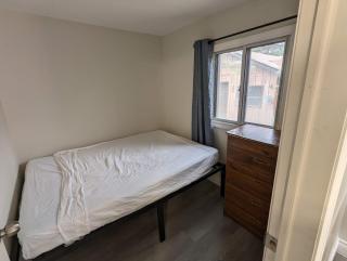 Modern Tiny Wood Cottage 04 - Wasaga Beach - 7