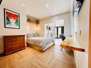 Rest Boutique Acton - 0