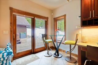 Stunning 6BR Lodge w Beautiful Mt Quandary Views - 2