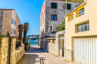 Apartment and Rooms Angela - Vela Luka (Vallegrande) - 0