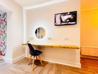 Rest Boutique Acton - 3