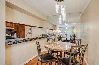 Las Sombras #1207 Stylish condo Pool close to NE Hosp, Airport, Fort SH, Randall AFB - 1