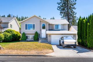 Spacious home, gameroom, 9mi GEG, 5mi downtown, 5mi to hospitals, close to all universities - 8