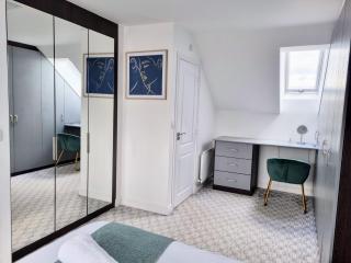 Modern house with free parking - Laindon - 6
