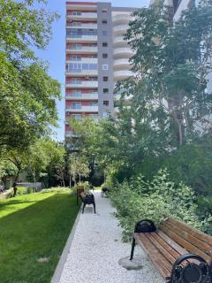 Malachite Urban Gem - Skyline Terrace Oasis - Bucarest - 8
