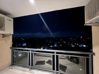 Fairway Velvet Vista 3 Bedroom Apartment with Pool and Gym - 5