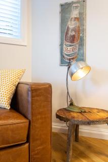 Stunning Self-contained Apartment - 7