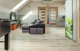 2 Bedroom Amazing Home In Ploskinia - 5