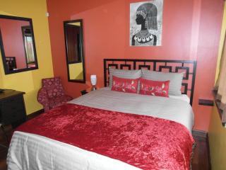 Red Square Home - 9