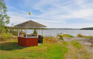 Stunning Home In Säffle With Lake View - Säffle - 9