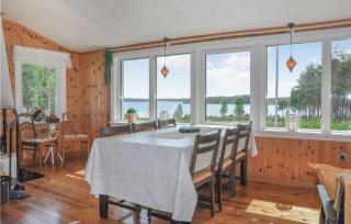 Stunning Home In Säffle With Lake View - Säffle - 7