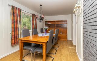5 Bedroom Pet Friendly Home In Vestnes - Vestnes - 8
