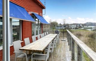 3 Bedroom Stunning Home In Huskvarna - 1