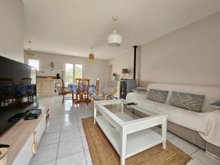 Maison récente 5 pers, proche mer et bourg, jardin, barbecue, wifi, animaux sur demande - FR-1-476-165 - Grues - 9