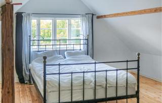 Stunning Home In Ödeshög With Kitchen - Ödeshög - 4