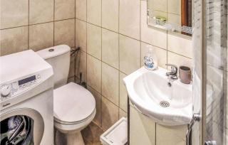 2 Bedroom Lovely Home In Gdynia - Gdynia - 4
