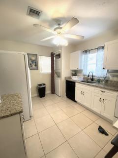 Casa Historica, a cozy 1940 cottage in Delray Beach, FL - Delray Beach - 8