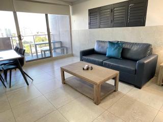 Honeysuckle Executive Apartments - Newcastle - 3