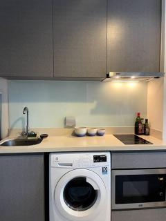 Luxury Art apt Downtown Metro Bangkok-Kitchen-living room - Banguecoque - 8