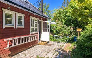 2 Bedroom Awesome Home In Kosta - 1