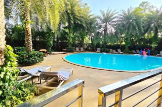 Новая квартира с выходом к бассейну - 0