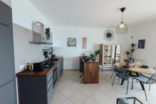 Luxury Apartment - 9