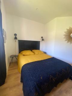 Chambre 2 dans Mas chez Sofi - Maubec - 2