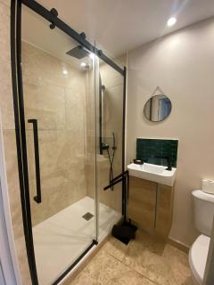 Chambre 2 dans Mas chez Sofi - Maubec - 1