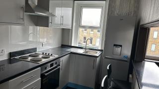 First Floor One Bed Apartment In Central West London - London - 3