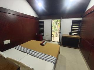 SAVITHRI Inn COTTAGE - Varkala - 5