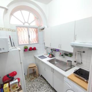 Piso en el casco antiguo con patio privado - 1