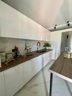KND Living Concept - Penthouse - Néa Alikarnassós - 7