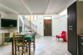 Central Apartment- Near The Cathedral - Olbia - 0