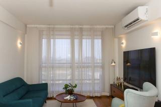 Mandarin Hotel 1BD Beach Flat - 2