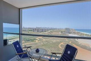 Mandarin Hotel 1BD Beach Flat - Gelilot - 1