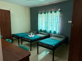 Backpacker Hostel - Pune - 3