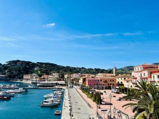 Luxury Seafront Penthouse - Porto Azzurro - 8