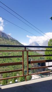 Pine Corn Guest House - Kyelang - 1