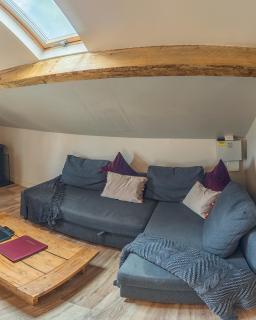 Gracie's Lodge at Woody's Glamping - 6