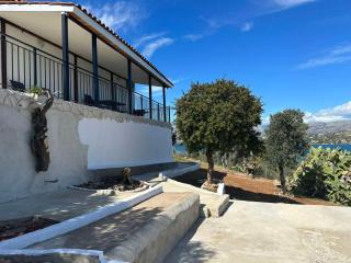 Ferienhaus Sunshine in der nähe vom Meer, free Parking, Spacious - Áyios Yeóryios - 0